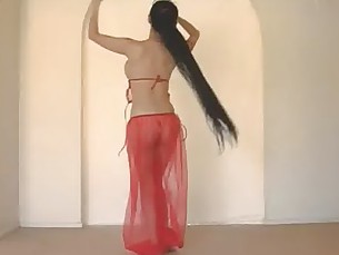 Beautiful Thai Belly Dancer